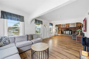 147 Church Ave, Islip, NY 11751 - Photo 10