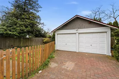 147 Church Avenue, Islip, NY 11751 - Photo 40
