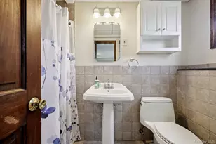 2859 Saw Mill Rd, Wantagh, NY 11793 - Photo 20