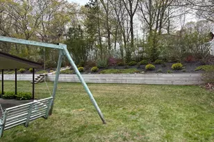 173 Sequoia Dr, Coram, NY 11727 - Photo 20