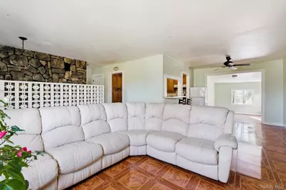 106 Bergold Street, Brentwood, NY 11717 - Photo 24