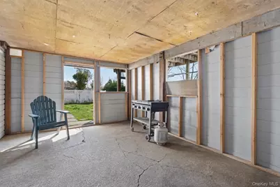 106 Bergold Street, Brentwood, NY 11717 - Photo 22