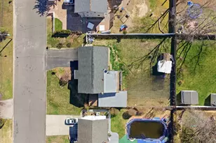 106 Bergold St, Brentwood, NY 11717 - Photo 28