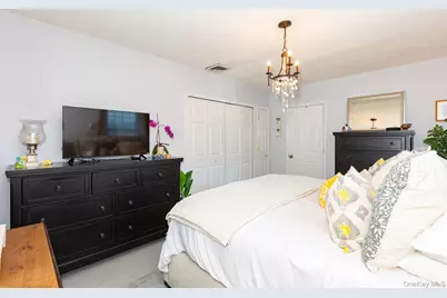 157 Sayville Boulevard, Sayville, NY 11782 - Photo 16