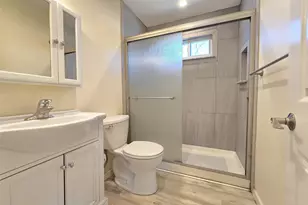 393 McConnell Ave, Bayport, NY 11705 - Photo 8