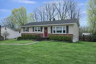 40 Poplar Dr, Monroe, NY 10950 - Photo 2