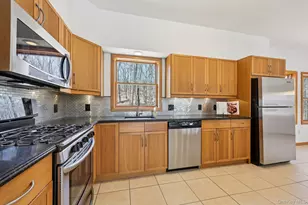 27 Krieger Rd, Fort Montgomery, NY 10922 - Photo 4