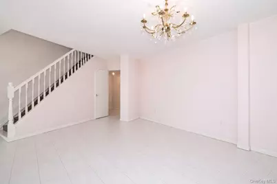 69-11 62nd Drive, Middle Village, NY 11379 - Photo 18