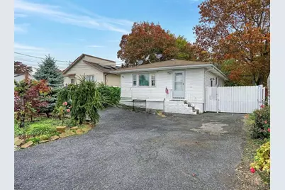 43 Johnson Avenue, Ronkonkoma, NY 11779 - Photo 1