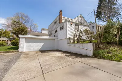 11 Lee Court, Great Neck, NY 11024 - Photo 24