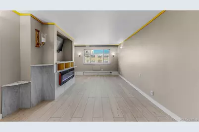 52-40 39th Drive #10C, Woodside, NY 11377 - Photo 2