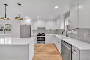 27 Elizabeth Ct, Hempstead, NY 11550 - Photo 16