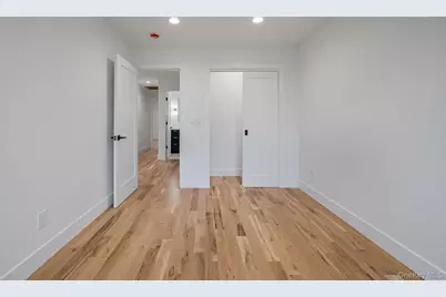 27 Elizabeth Court, Hempstead, NY 11550 - Photo 26