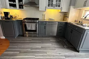 80-21 62nd St, Glendale, NY 11385 - Photo 12