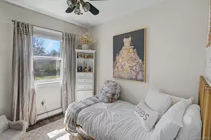 64 Sweetbriar Dr, Mastic, NY 11950 - Photo 18