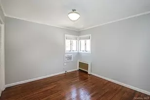 1084 Hicksville Rd, Seaford, NY 11783 - Photo 14