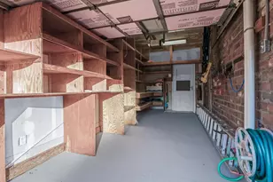 16 Kenilworth Rd, Mineola, NY 11501 - Photo 32