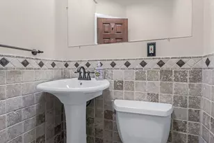 16 Kenilworth Rd, Mineola, NY 11501 - Photo 18