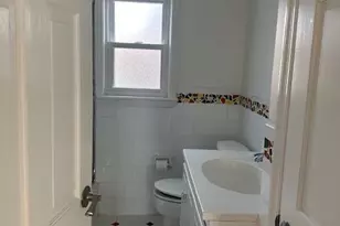 106 Bregman Ave, New Hyde Park, NY 11040 - Photo 4