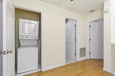 21 Tulip Tree Lane, Mamaroneck, NY 10543 - Photo 22