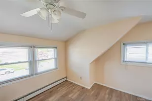 471 Division Ave, Hicksville, NY 11801 - Photo 18