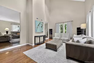 19 Apple Hill Dr, Cortlandt Manor, NY 10567 - Photo 4
