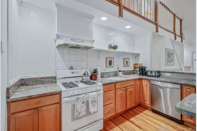 128 Springy Banks Road, East Hampton, NY 11937 - Photo 12