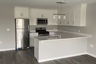 221 Eastview Dr, Central Islip, NY 11722 - Photo 4