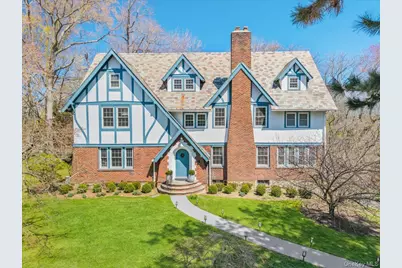 107 Crawford Terrace, New Rochelle, NY 10804 - Photo 1