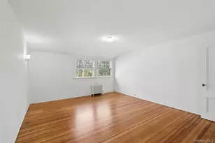 208 Wheatley Rd, Old Westbury, NY 11568 - Photo 20