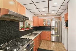 32 Coolidge St, Bellmore, NY 11710 - Photo 6