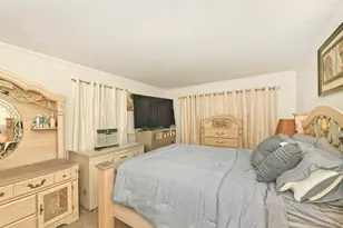 32 Coolidge St, Bellmore, NY 11710 - Photo 10