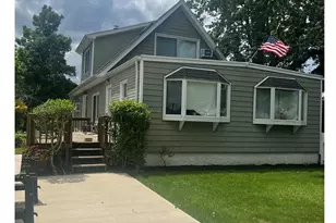 32 Coolidge St, Bellmore, NY 11710 - Photo 2