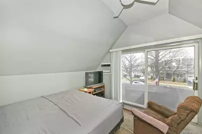 32 Coolidge Street, Bellmore, NY 11710 - Photo 18