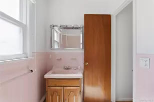 166 Park Hill Ave, Yonkers, NY 10705 - Photo 12