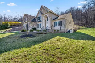 2 Pond Ridge Crossing, Newburgh, NY 12550 - Photo 4