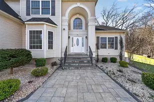 2 Pond Ridge Crossing, Newburgh, NY 12550 - Photo 6