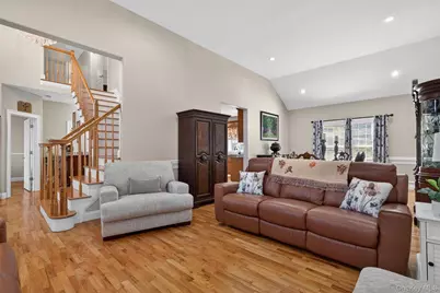 2 Pond Ridge Crossing, Newburgh, NY 12550 - Photo 10