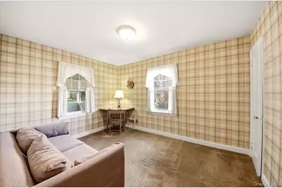 136 Roundhill Drive, Yonkers, NY 10710 - Photo 20