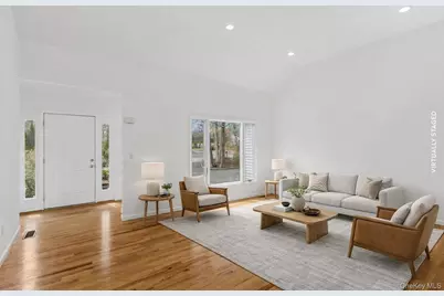 4 Carols Way, Hampton Bays, NY 11946 - Photo 6