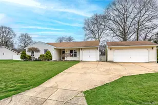 35 Timber Trail Ln, Medford, NY 11763 - Photo 4