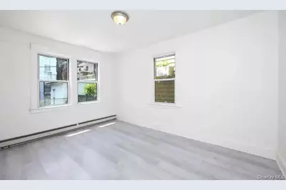 8808 88th Street, Woodhaven, NY 11421 - Photo 4