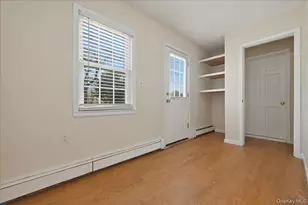 113 Hickory Ln, Levittown, NY 11756 - Photo 12