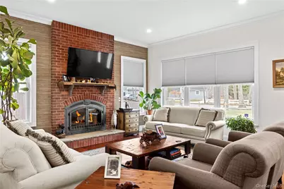 360 Masters Road, Laurel, NY 11948 - Photo 10