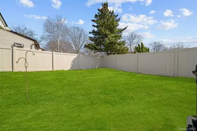 50 Penn Street, Port Jefferson Station, NY 11776 - Photo 24