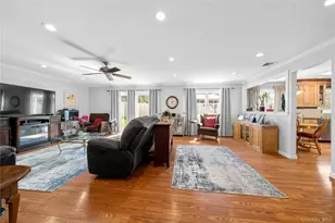 50 Penn St, Port Jefferson Station, NY 11776 - Photo 12