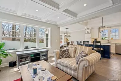 4 Knollwood Avenue, Bayville, NY 11709 - Photo 8