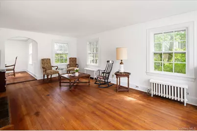 6 Helena Avenue, White Plains, NY 10605 - Photo 18