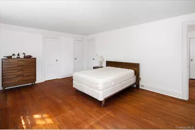 6 Helena Avenue, White Plains, NY 10605 - Photo 22