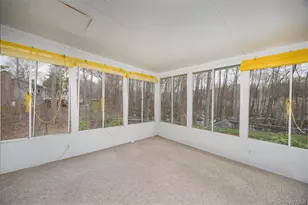 12 Julie Dr, Fishkill, NY 12533 - Photo 10